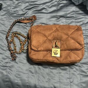 Steven Madden crossbody purse with chain link strap. Never worn!